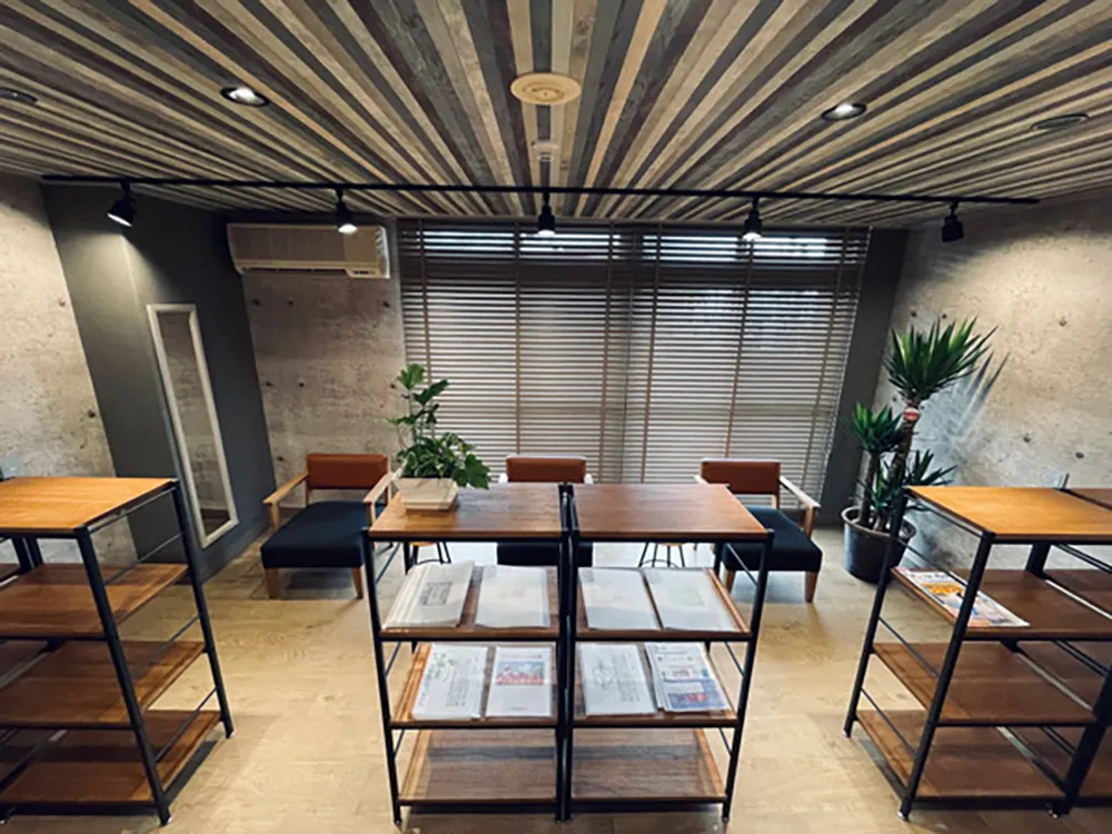 針間産婦人科 待合室2